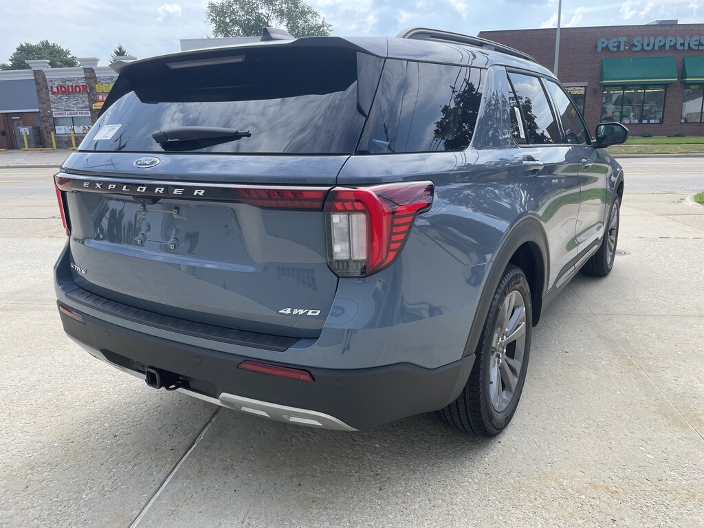 New 2026 Ford Explorer Active SUV