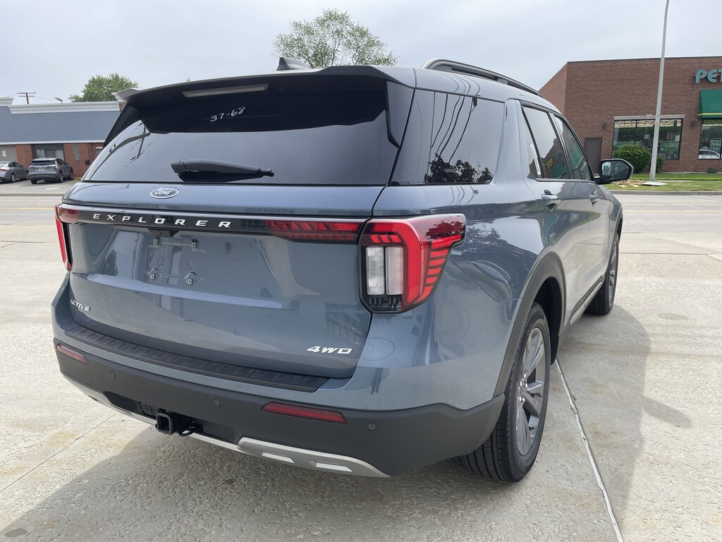 New 2026 Ford Explorer Active SUV