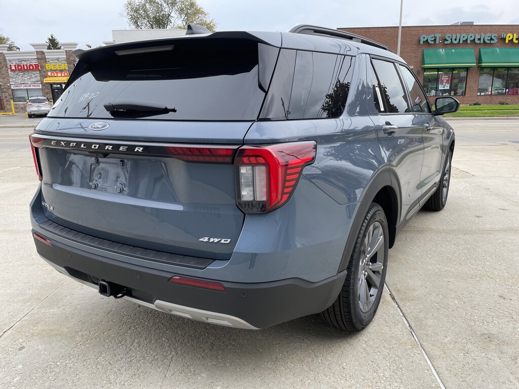 New 2026 Ford Explorer Active SUV