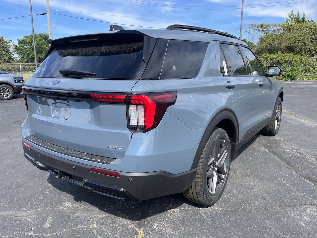 New 2026 Ford Explorer ST-Line SUV