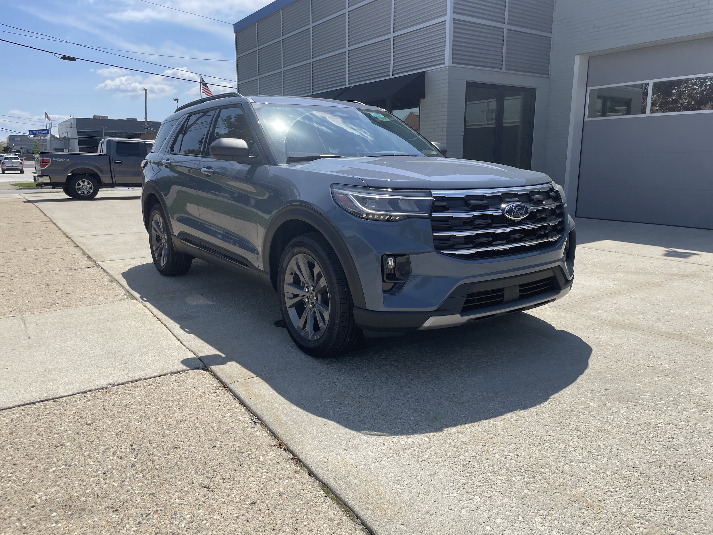 2026 Ford Explorer Active 4WD's photo