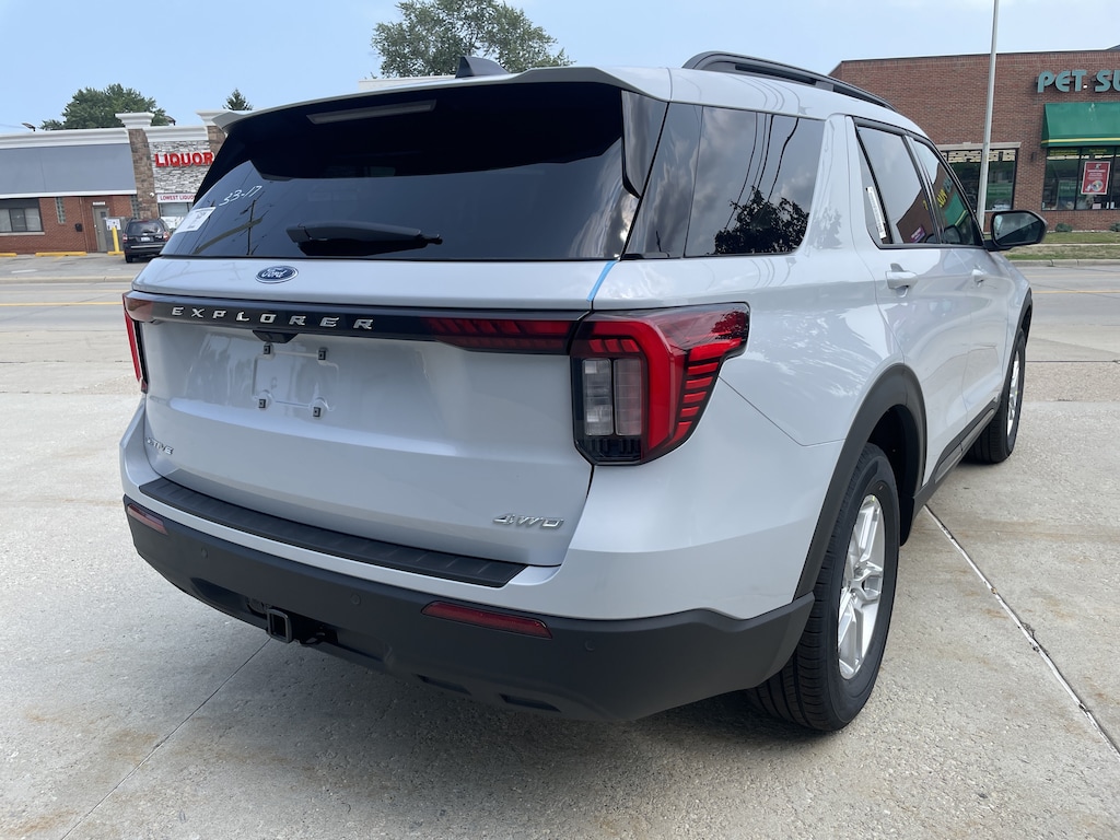 New 2026 Ford Explorer Active SUV