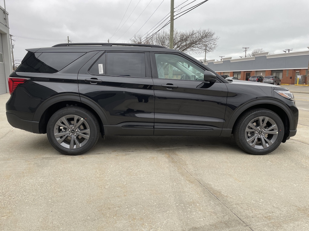 New 2026 Ford Explorer Active SUV