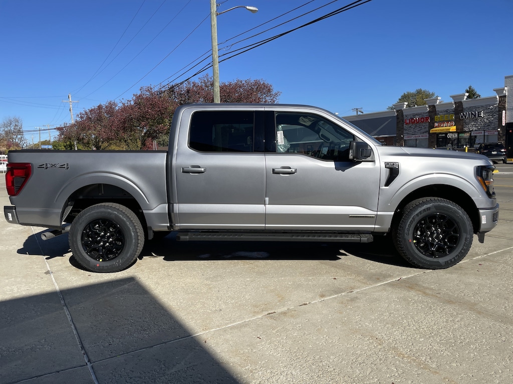 New 2025 Ford F-150 XLT TRUCK