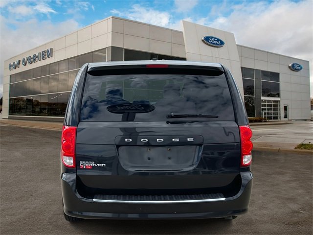 2011 Dodge Grand Caravan Express photo 4