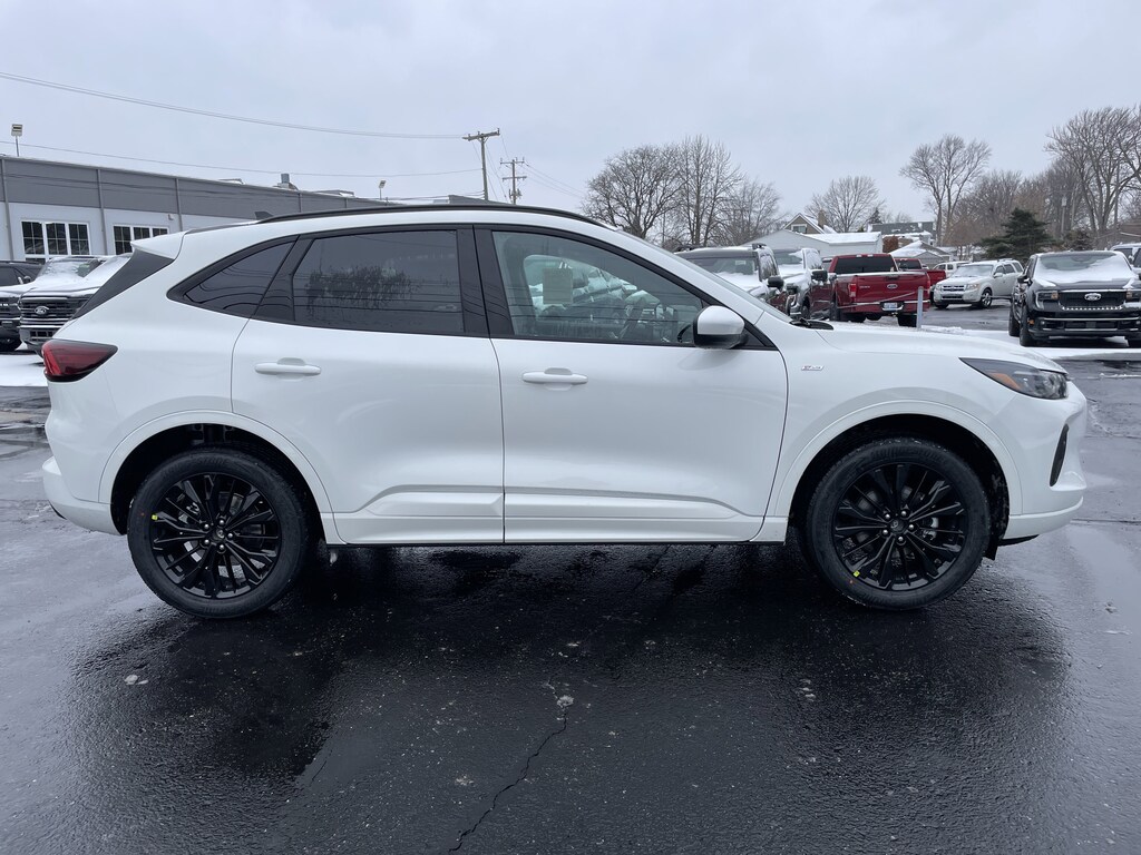 New 2026 Ford Escape ST-Line Elite SUV