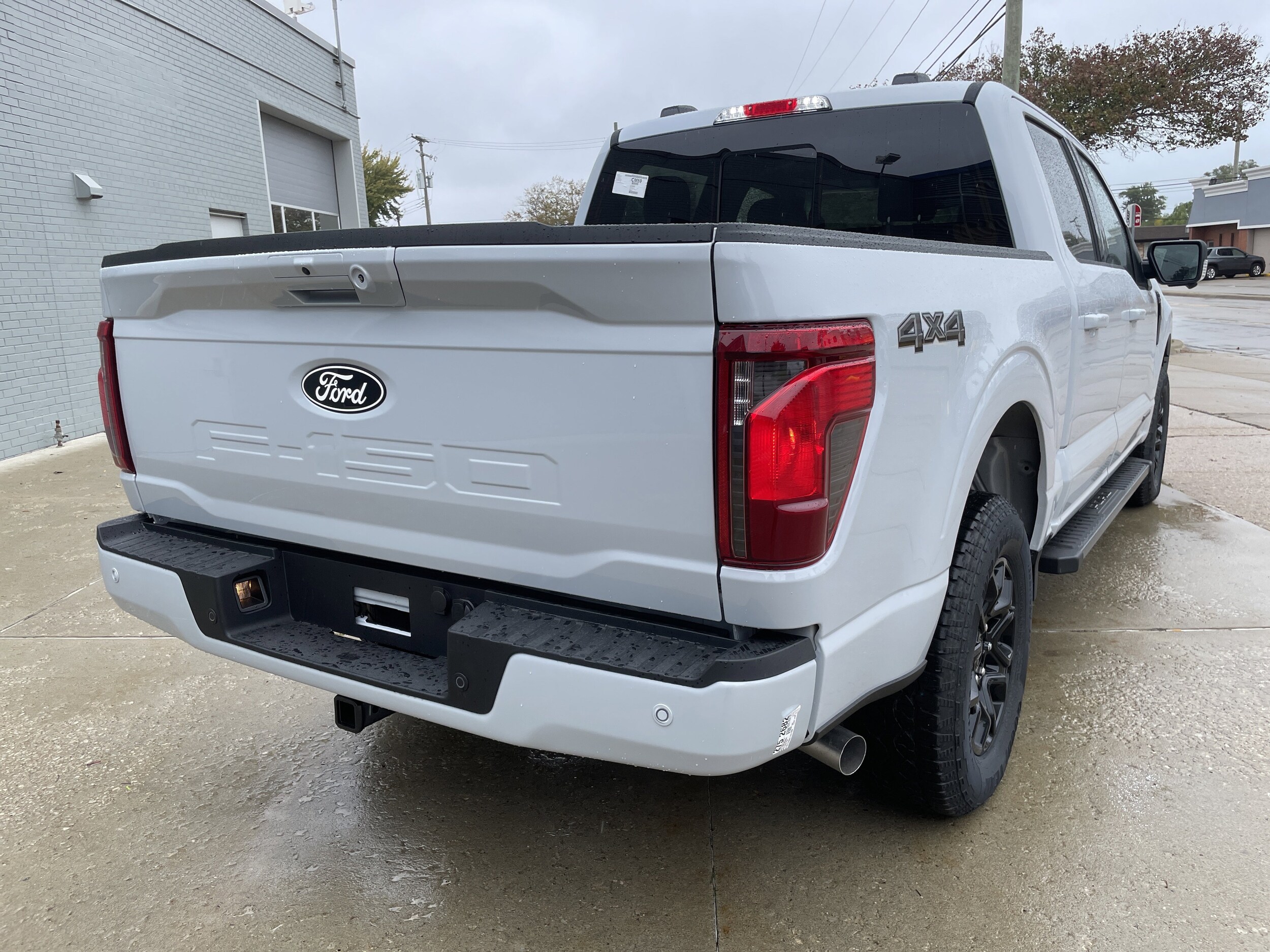 2025 Ford F-150 XLT photo 3