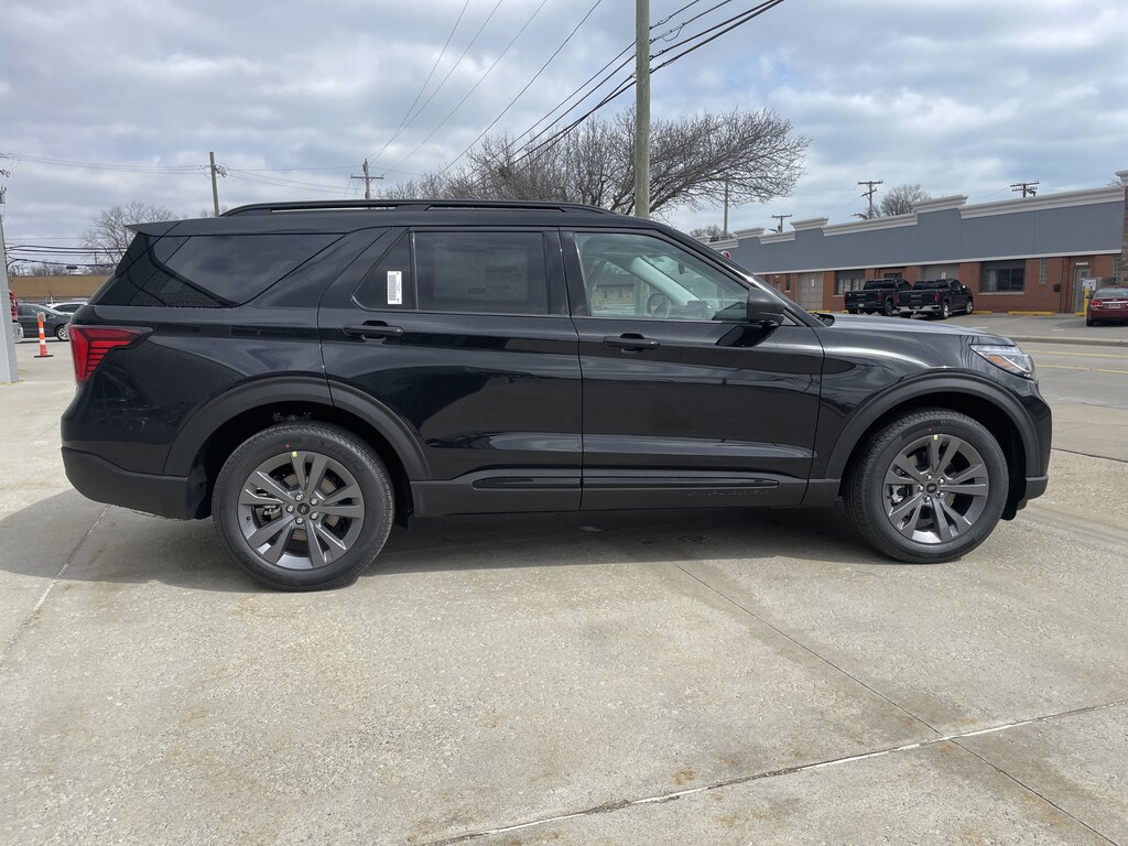New 2026 Ford Explorer Active SUV