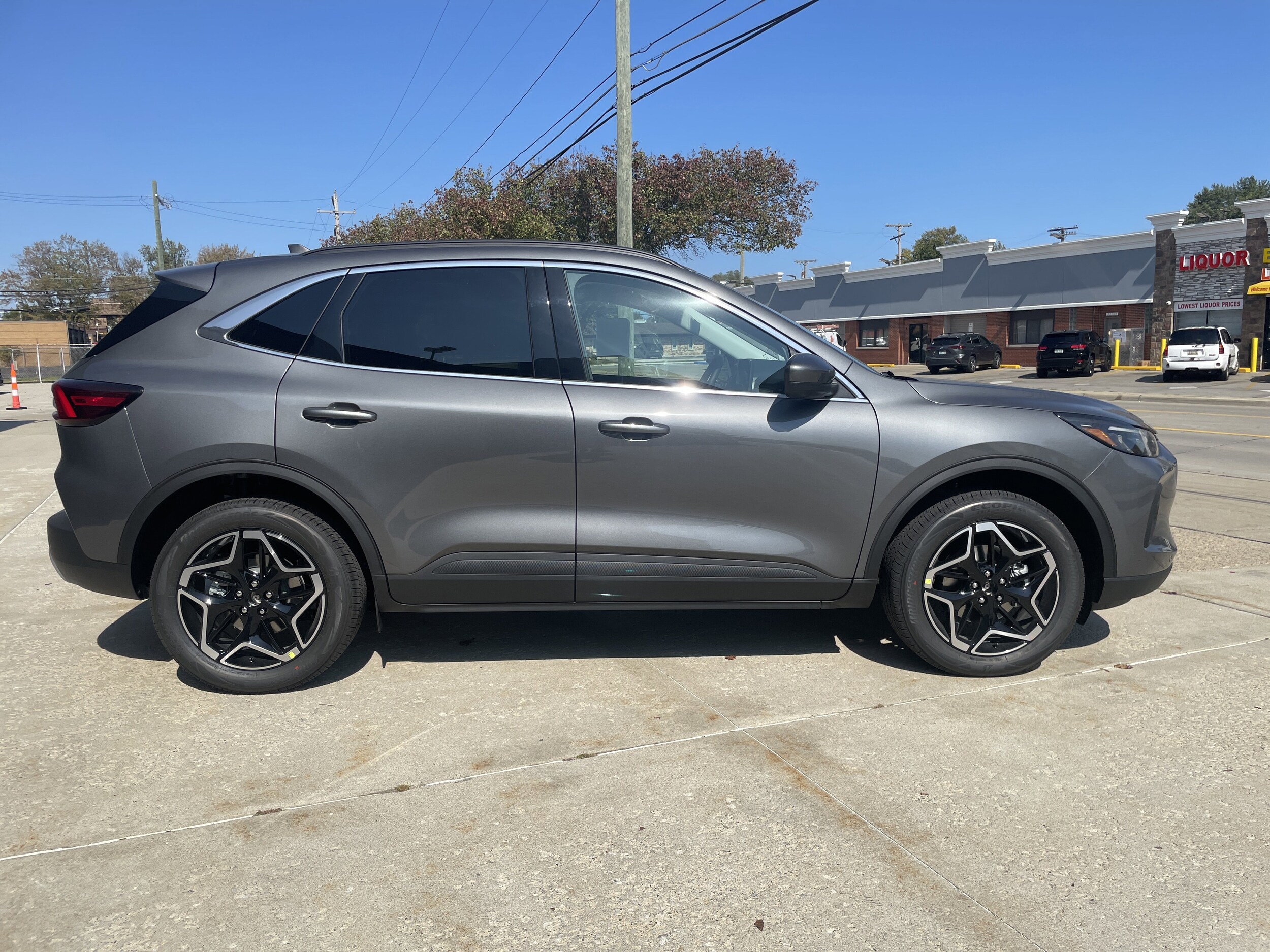 2025 Ford Escape Platinum photo 2