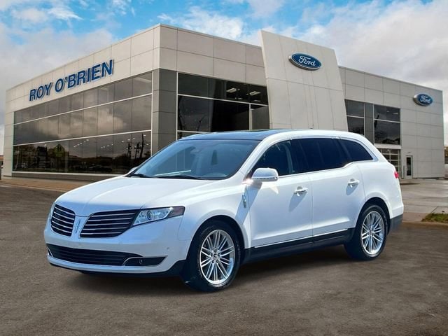2018 Lincoln MKT 3.5 Reserve AWD's photo