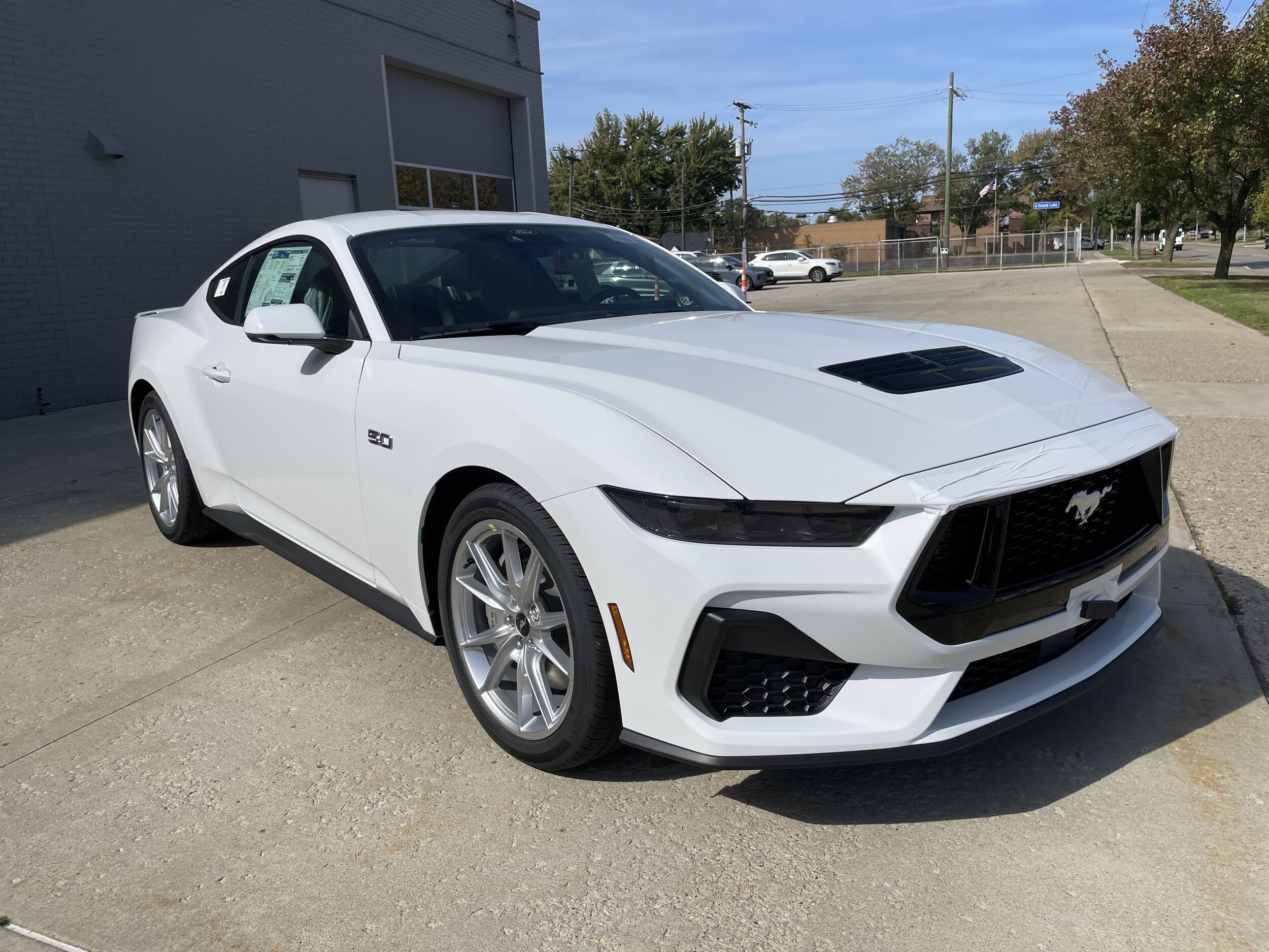 2025 Ford Mustang GT Premium photo 2