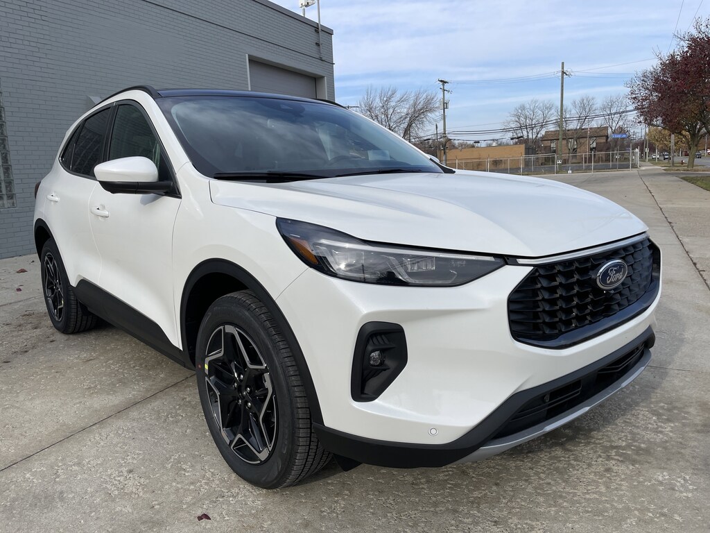 New 2026 Ford Escape Platinum SUV