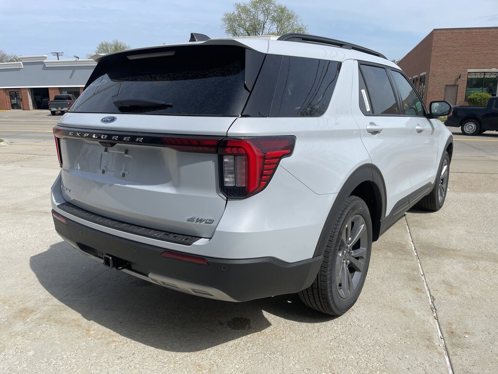 New 2026 Ford Explorer Active SUV