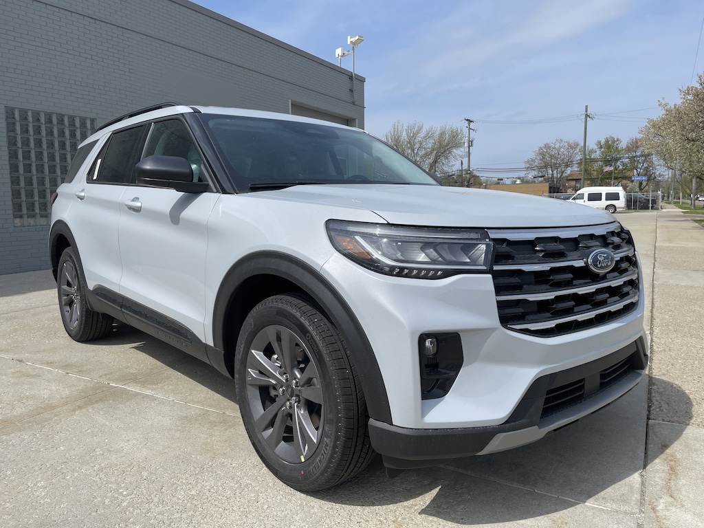 New 2026 Ford Explorer Active SUV