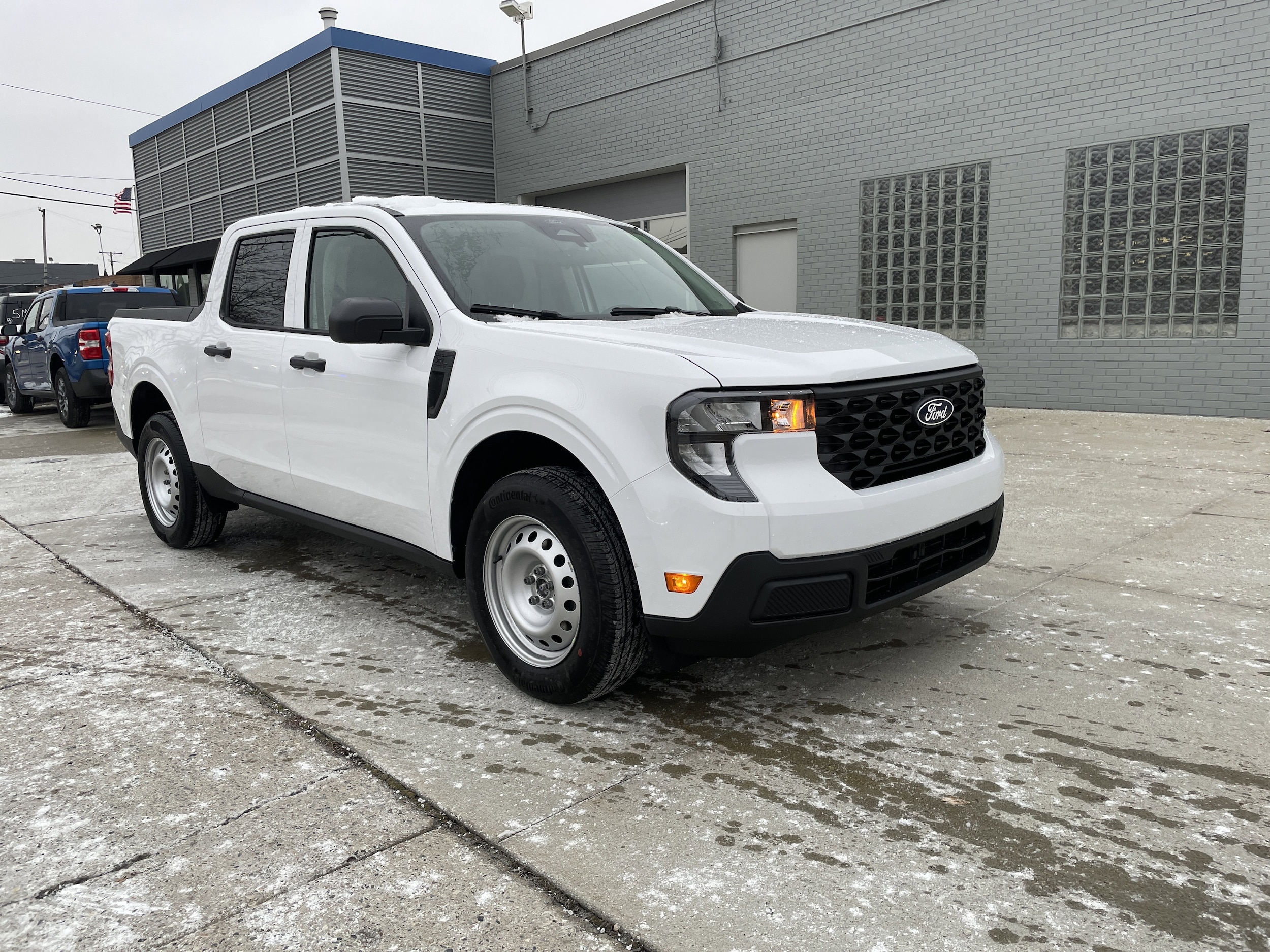 2026 Ford Maverick XL's photo