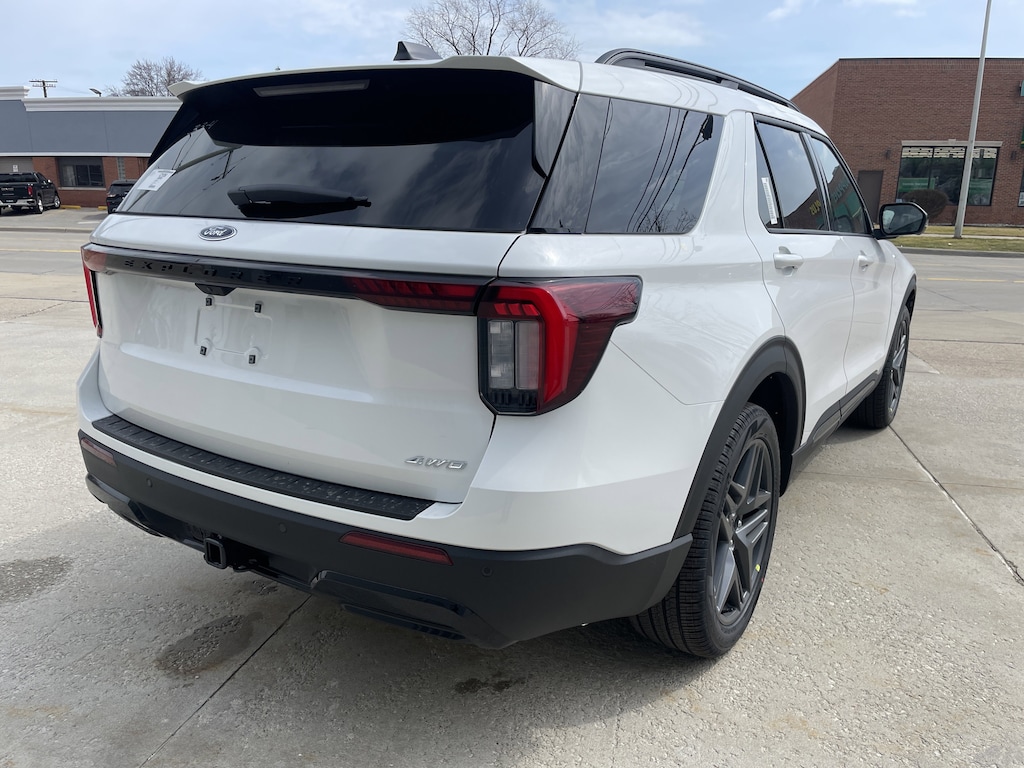 New 2026 Ford Explorer ST-Line SUV