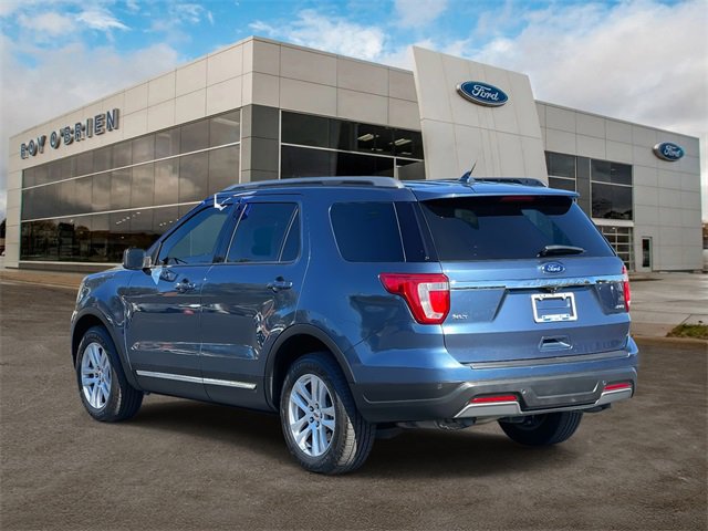 2019 Ford Explorer XLT photo 3