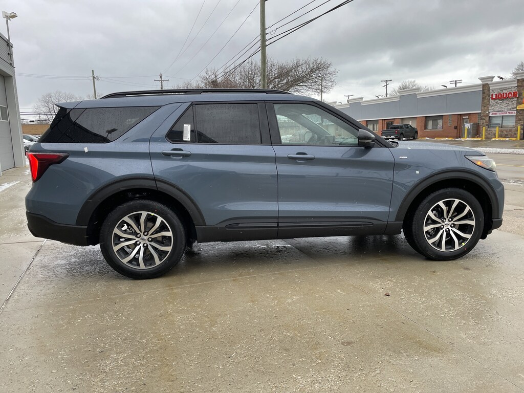 New 2026 Ford Explorer ST-Line SUV