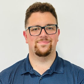 Staff member Ryan Kosalski from 3c137111737a