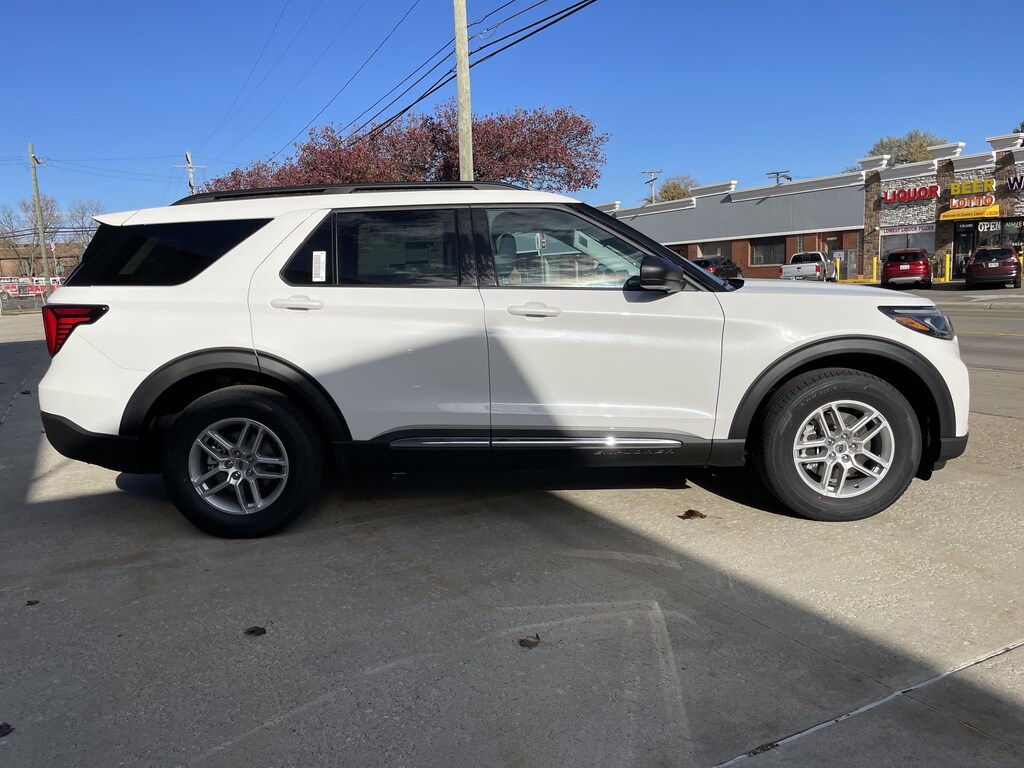New 2025 Ford Explorer Active SUV