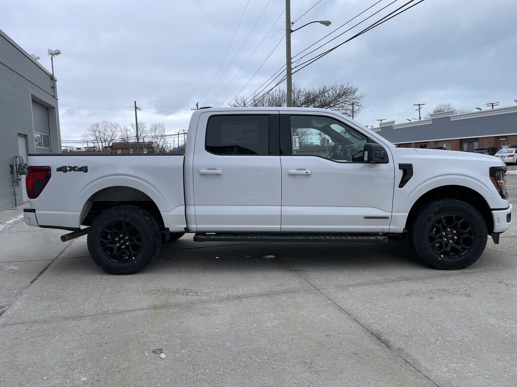 New 2025 Ford F-150 XLT TRUCK