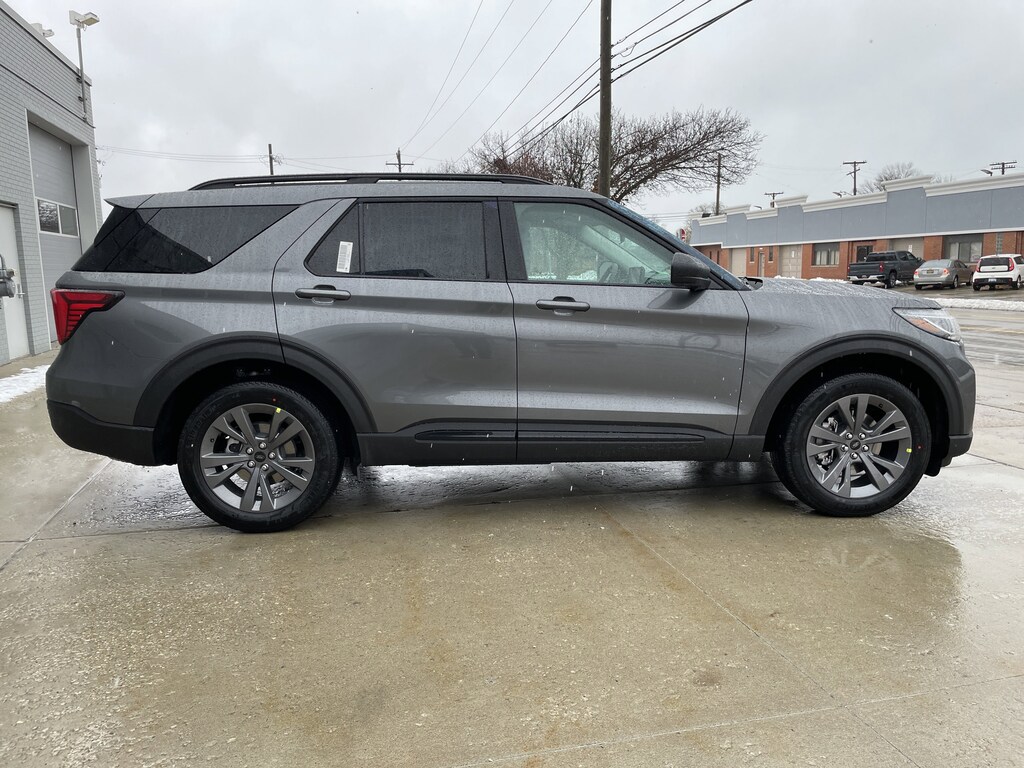 New 2026 Ford Explorer Active SUV