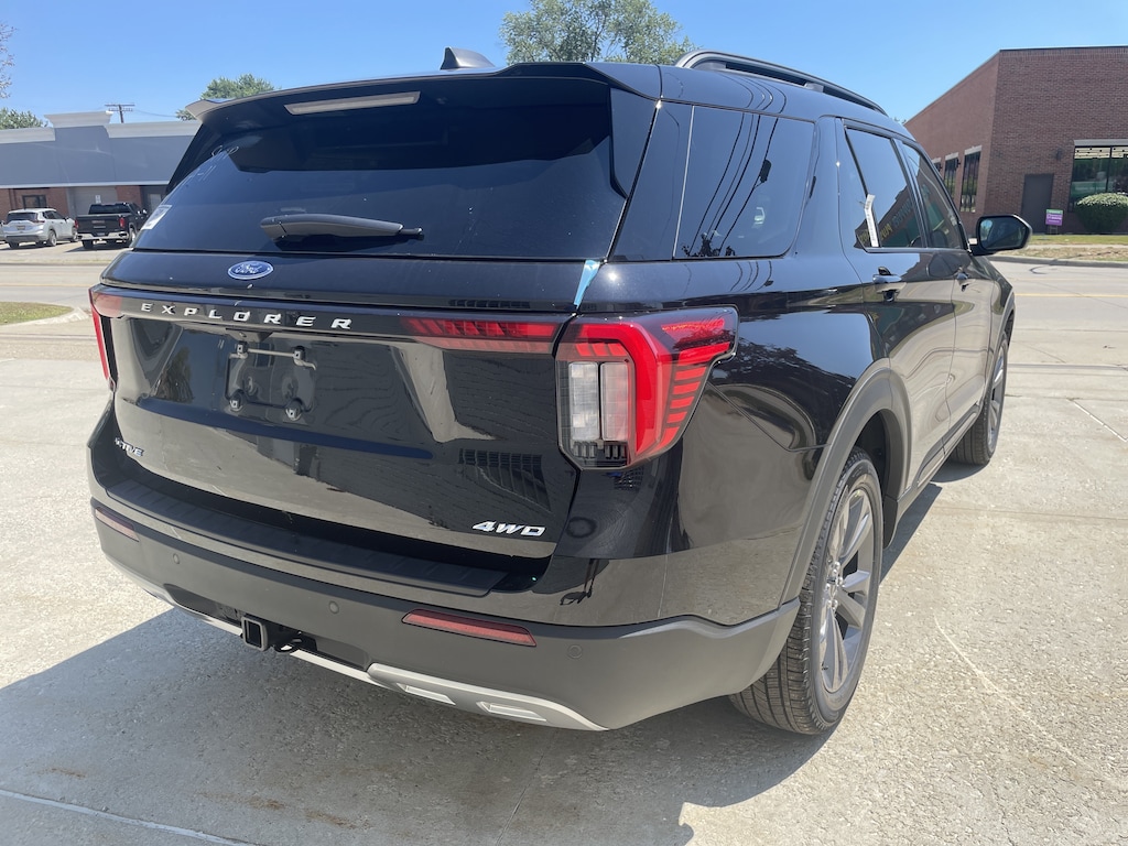 New 2026 Ford Explorer Active SUV