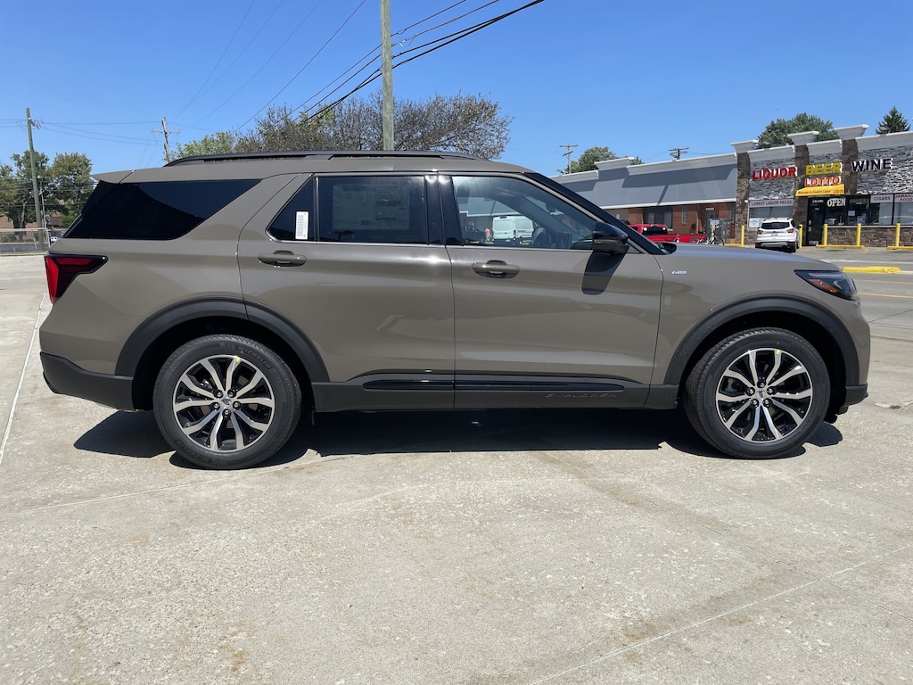 New 2026 Ford Explorer ST-Line SUV