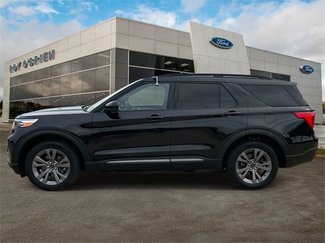 2022 Ford Explorer XLT photo 2