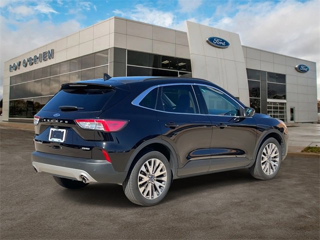 2022 Ford Escape Titanium photo 4