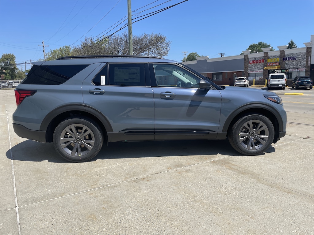 New 2026 Ford Explorer Active SUV