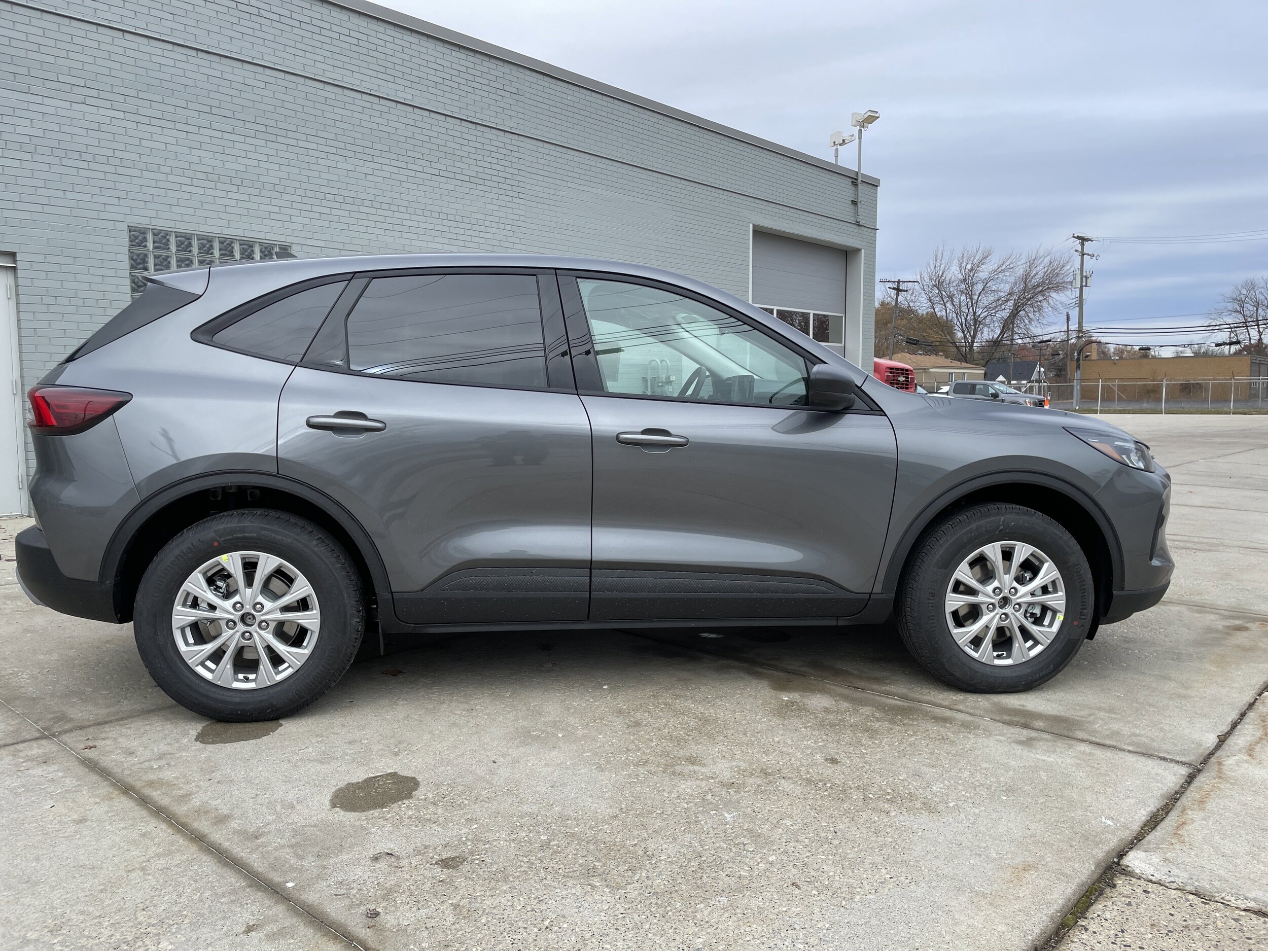 2026 Ford Escape Active photo 2