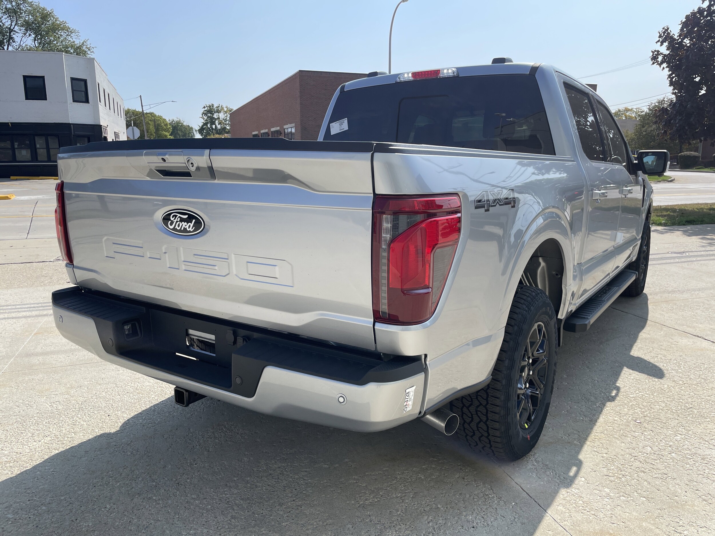 2025 Ford F-150 XLT photo 3