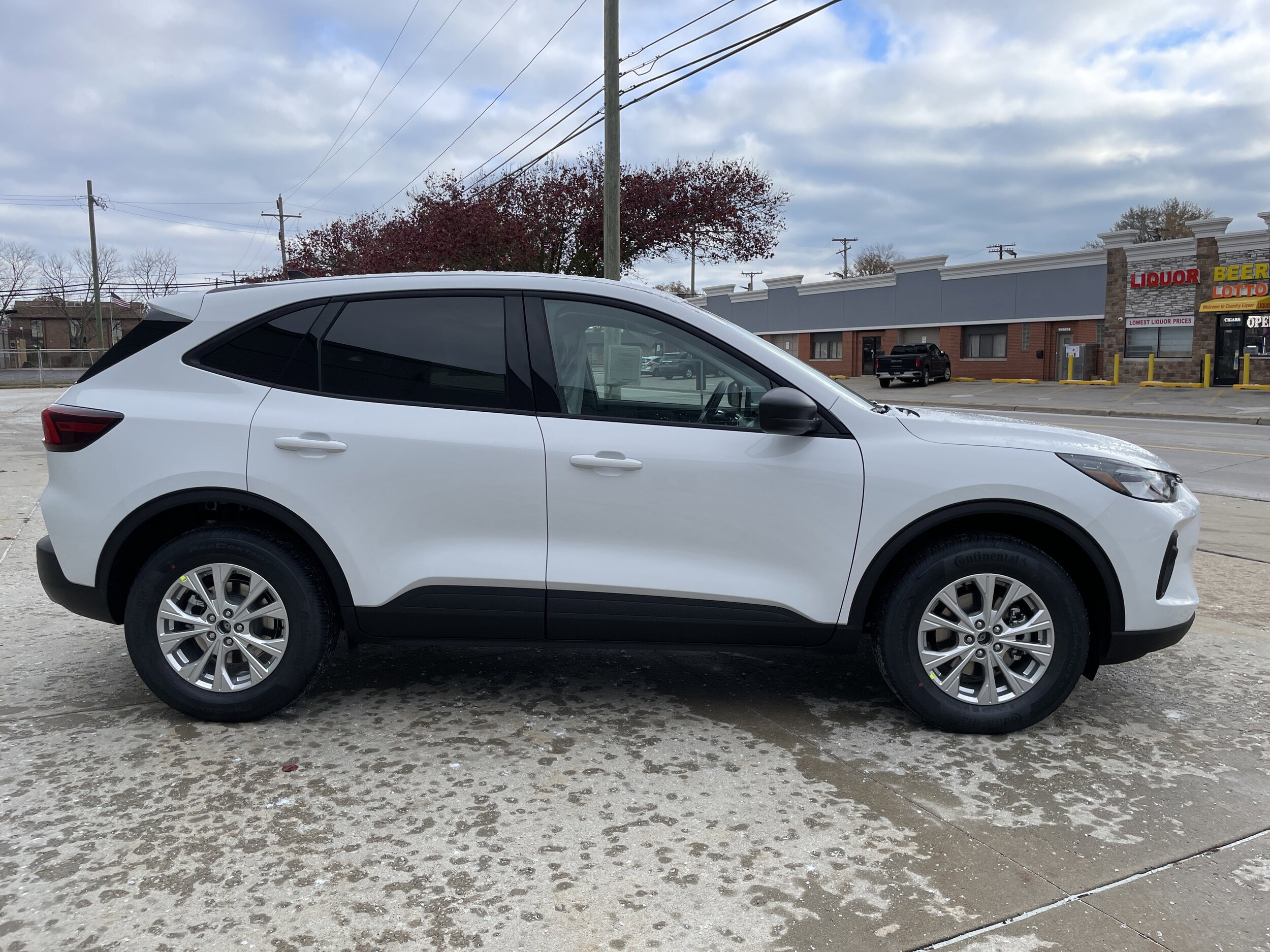 2026 Ford Escape Active photo 2