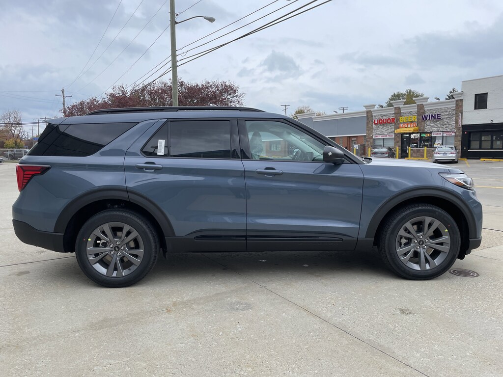 New 2026 Ford Explorer Active SUV