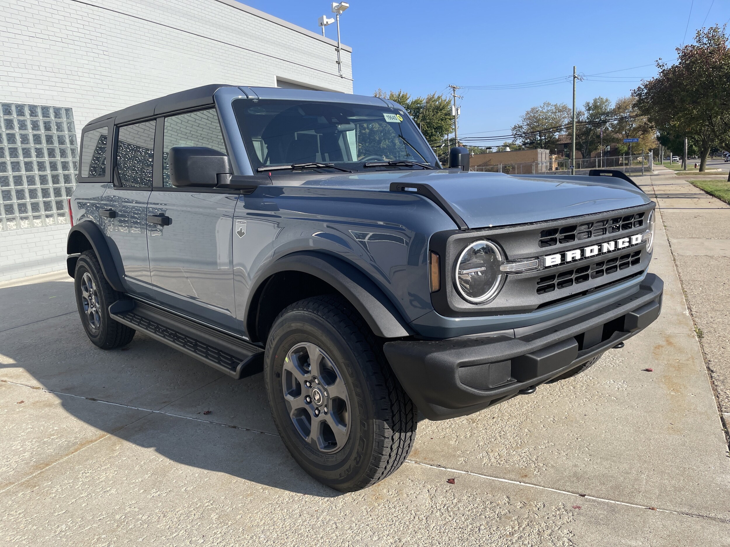 2025 Ford Bronco Big Bend photo 2