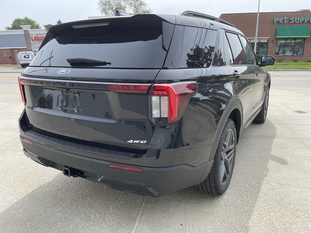 New 2026 Ford Explorer ST-Line SUV