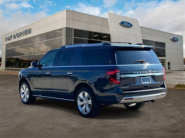 2024 Ford Expedition MAX Platinum photo 3