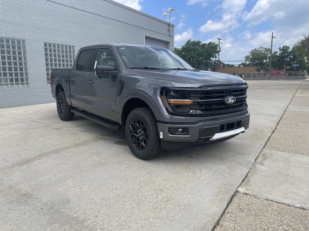 New 2026 Ford F-150 XLT TRUCK