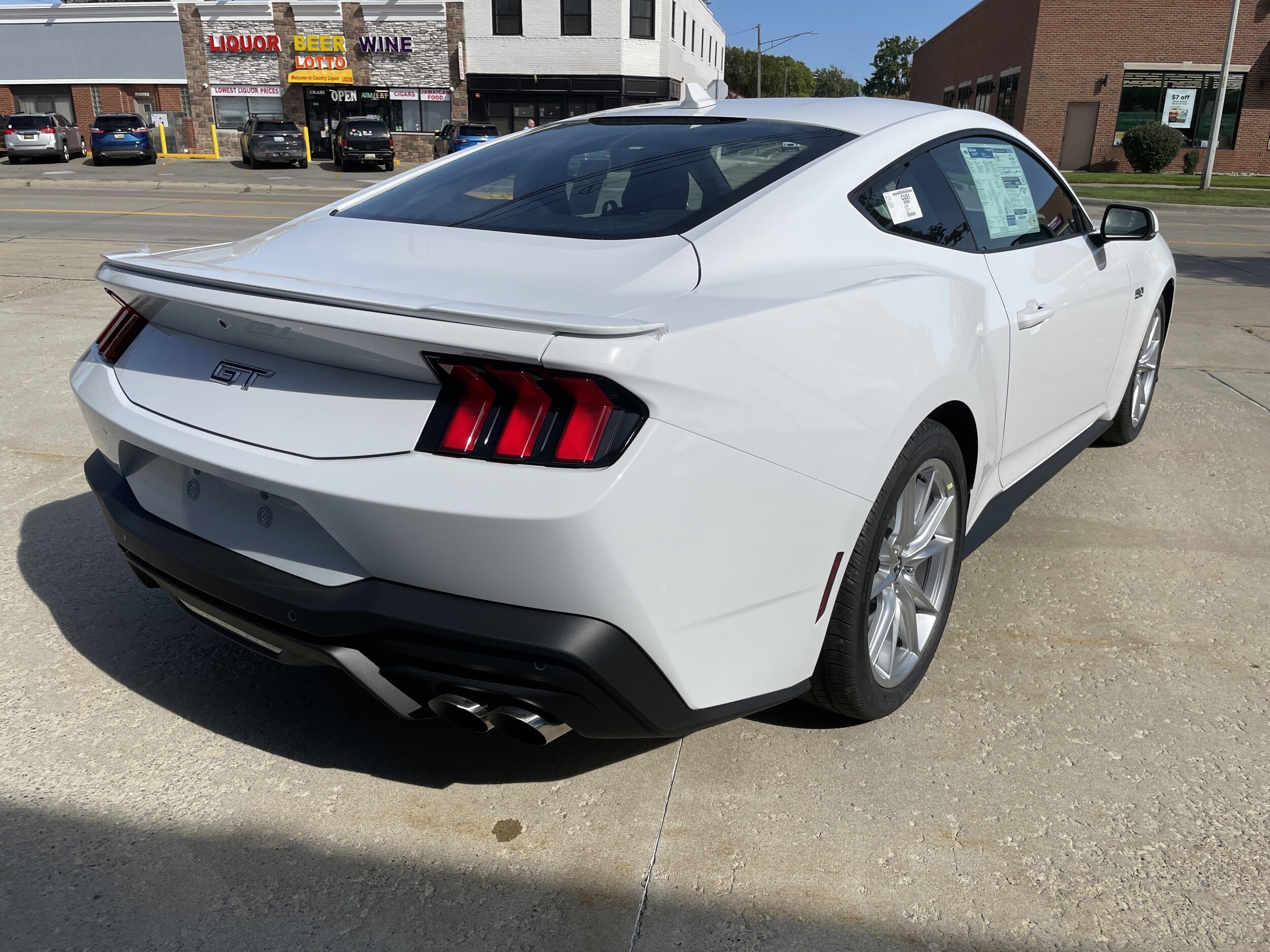 2025 Ford Mustang GT Premium photo 4