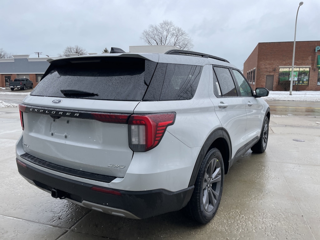New 2026 Ford Explorer Active SUV