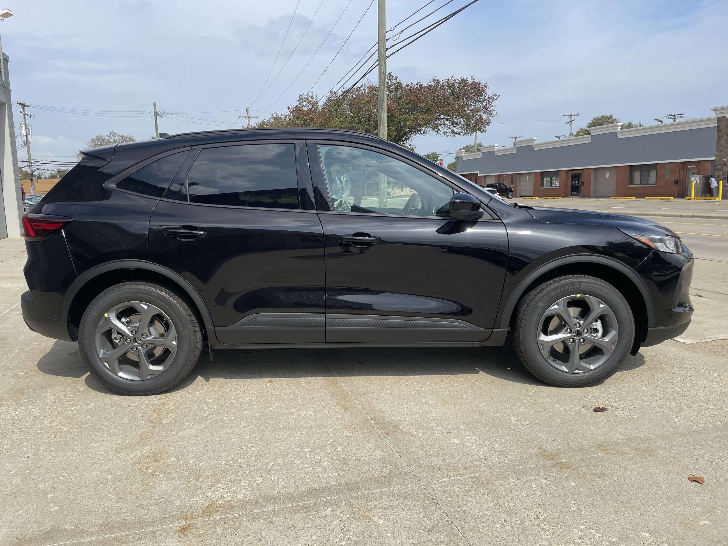 2026 Ford Escape ST-Line Select photo 3