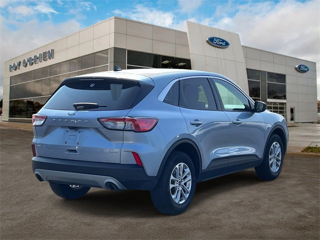 2022 Ford Escape SE photo 3