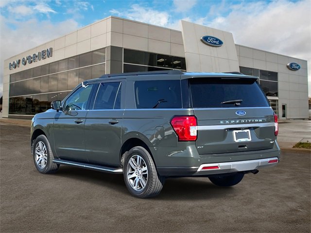 2022 Ford Expedition MAX XLT photo 2