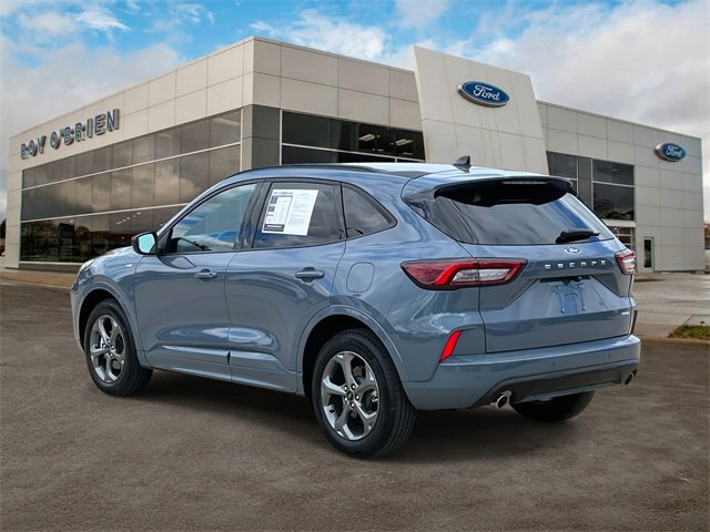 2023 Ford Escape ST-Line photo 3