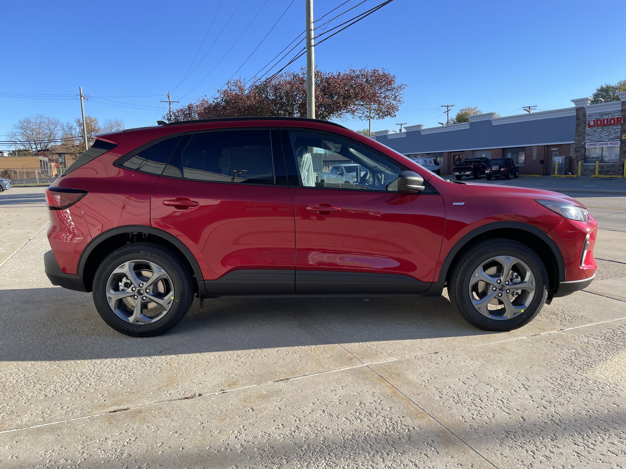 2026 Ford Escape ST-Line photo 3