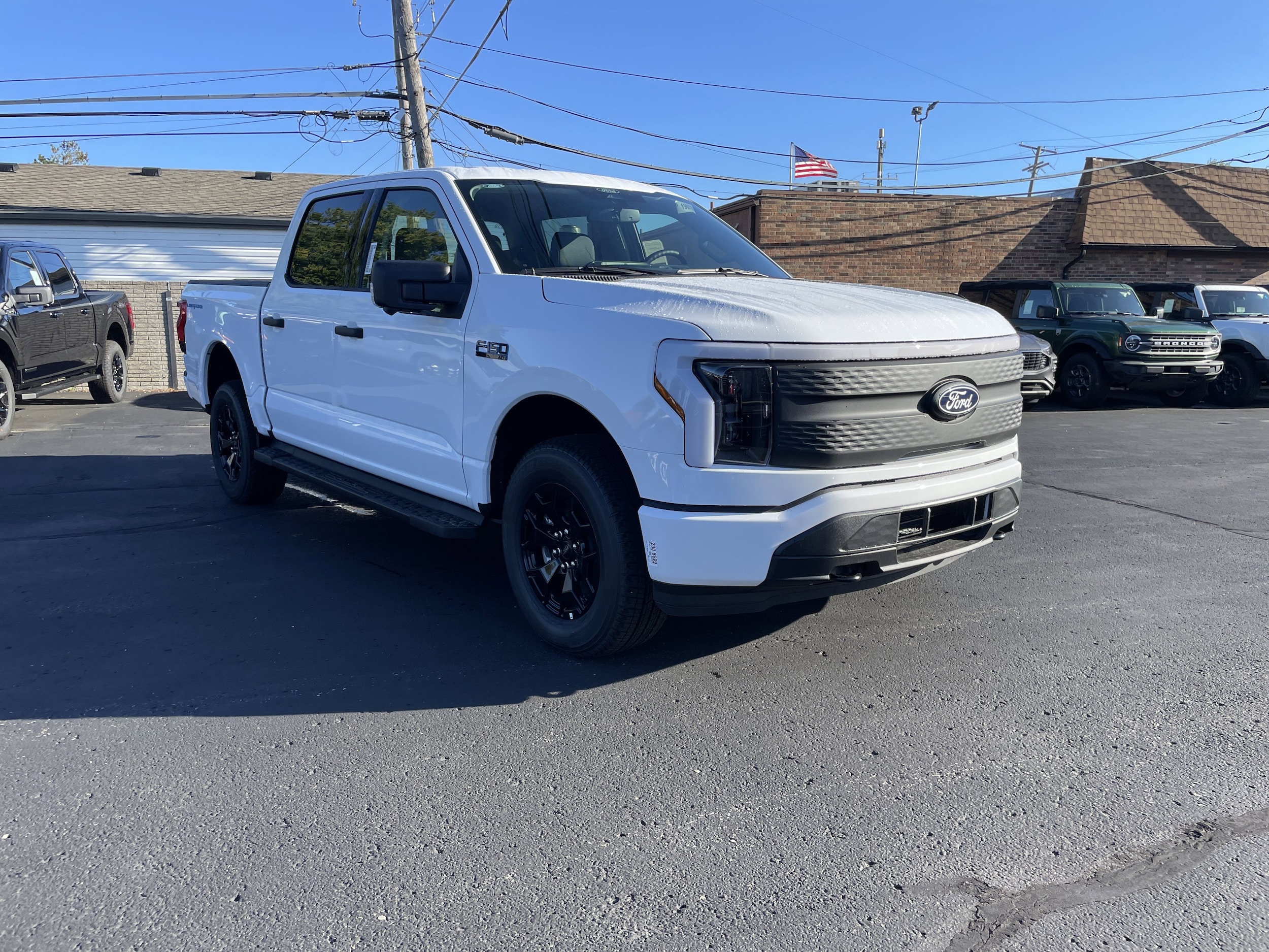 2025 Ford F-150 Lightning XLT's photo