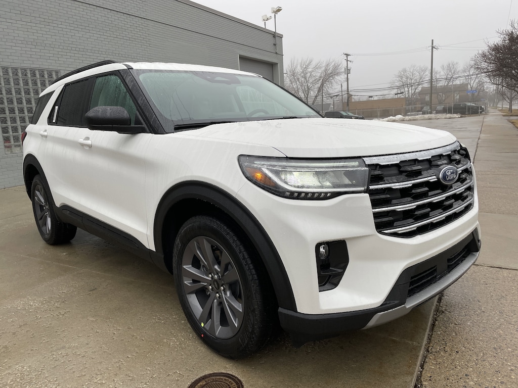 New 2026 Ford Explorer 4DR 4WD Active SUV