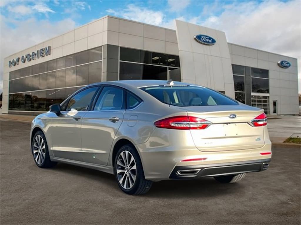 Used 2019 Ford Fusion SE Sedan