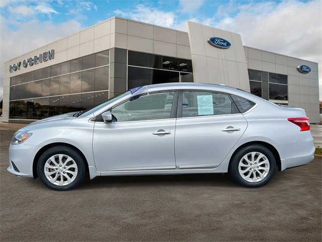 2018 Nissan Sentra SV photo 2